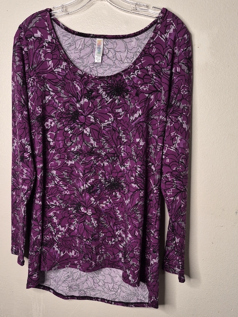 LuLaRoe Purple Floral Long Sleeve Scoop Neck Top